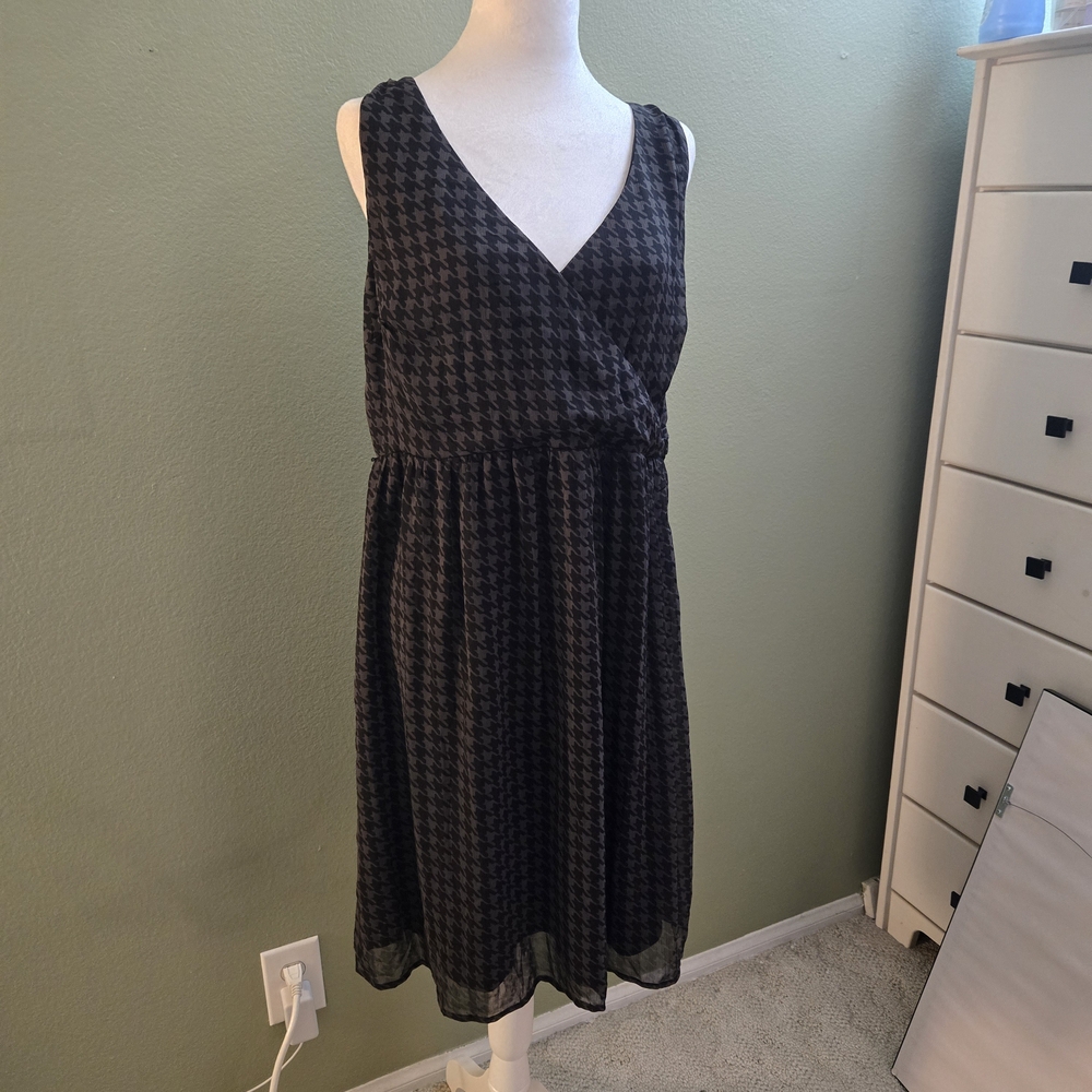 Merona Black & Gray Houndstooth Women's Midi Dress